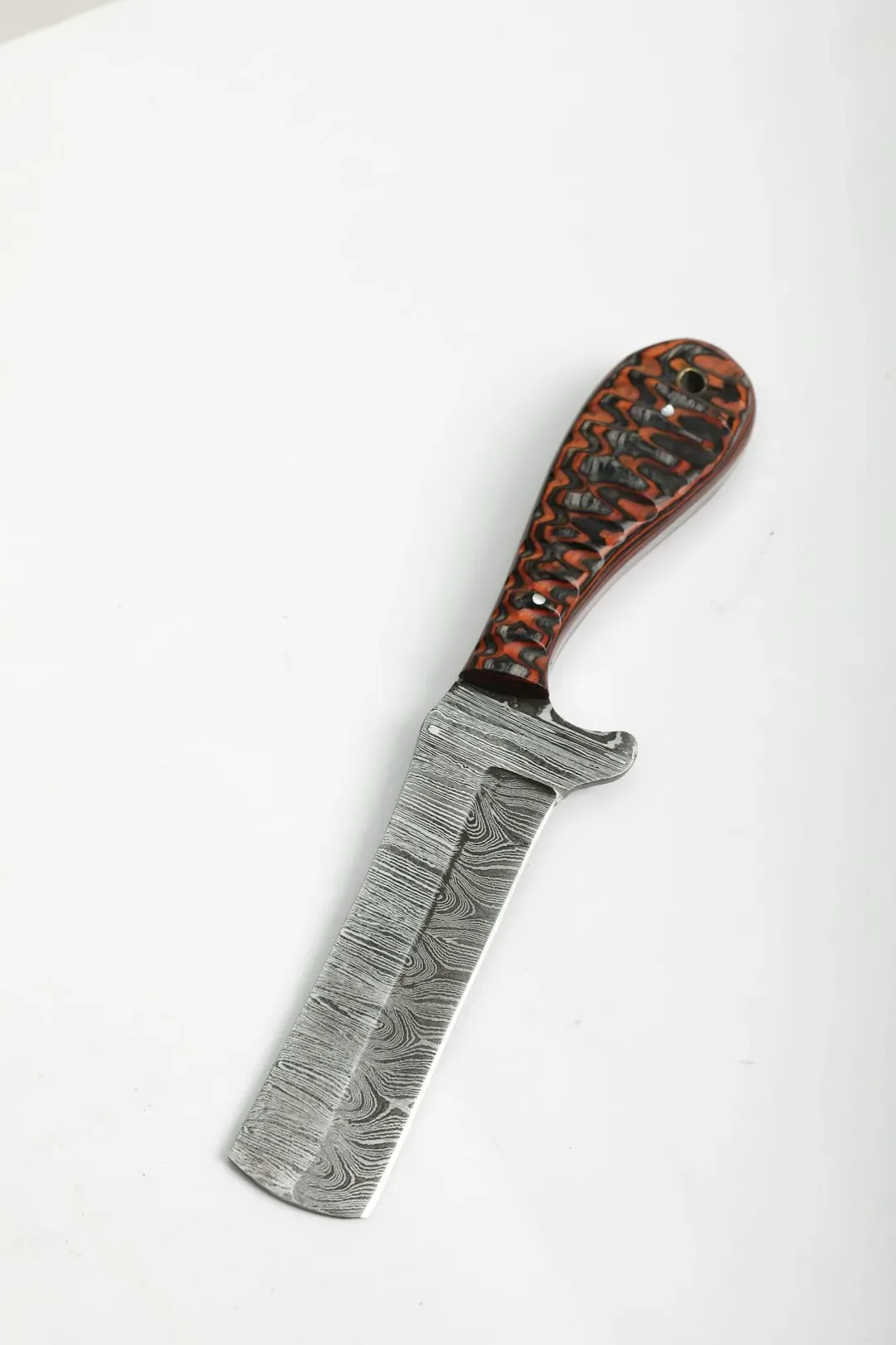 Damascus Steel: Blades With a Microstructure We’re Still Chasing (Image Credits: Unsplash)