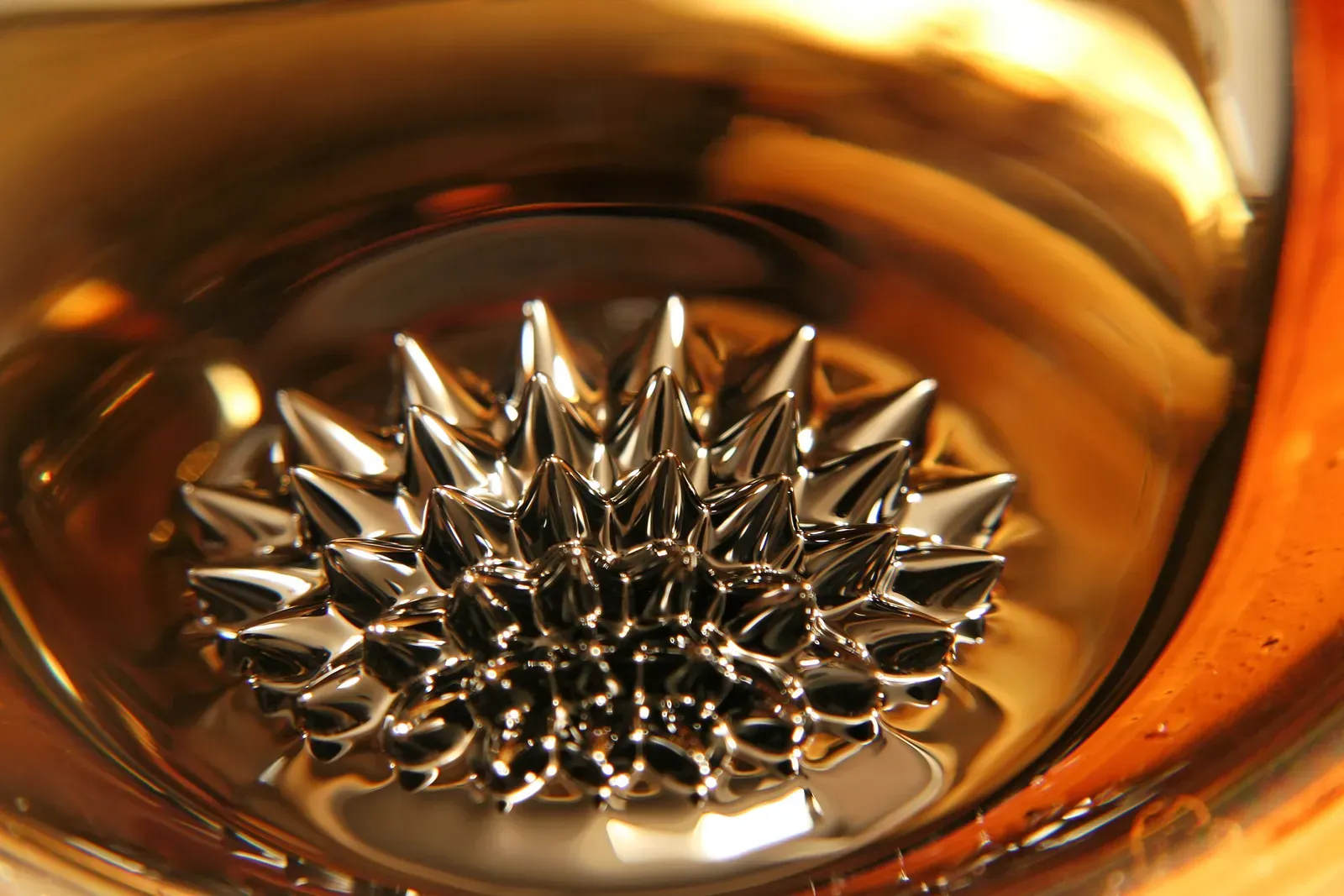 #11: Ferrofluids and Active Colloids – Liquids That Sprout Spikes and Self-Organize (Ferrofluid 3, CC BY 2.0)
