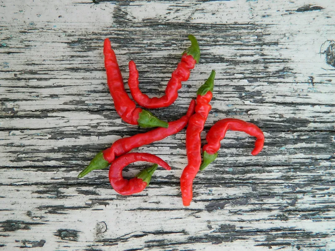 Cayenne Pepper and Chili Powder Pack a Painful Punch (Image Credits: Unsplash)
