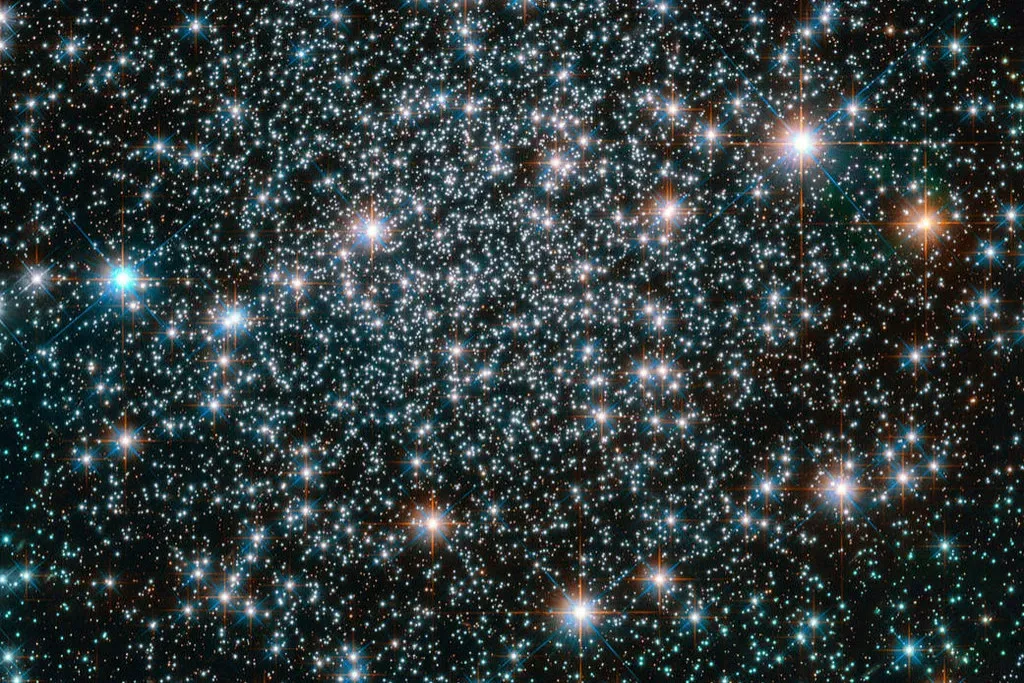 The Sheer Scale Of The Universe Makes Lone Life Unlikely (Image Credits: Flickr)