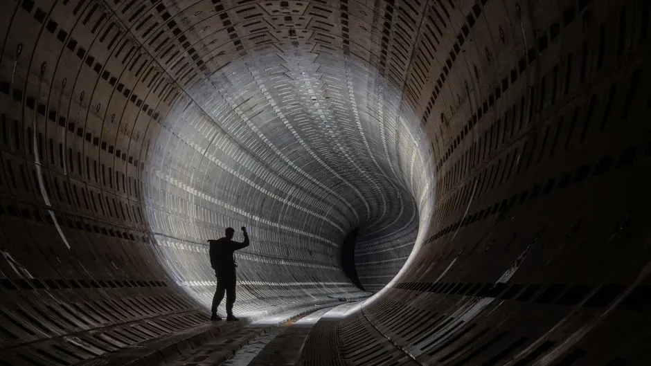 Inside the Investigation: Cameras, Wind Tunnels, and Full‑Scale Models (Image Credits: Pexels)