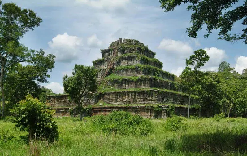 Koh Ker, Cambodia: The Short-Lived Capital With Oversized Ambitions (By (WT-en) Peaceofangkor at English Wikivoyage, Public domain)