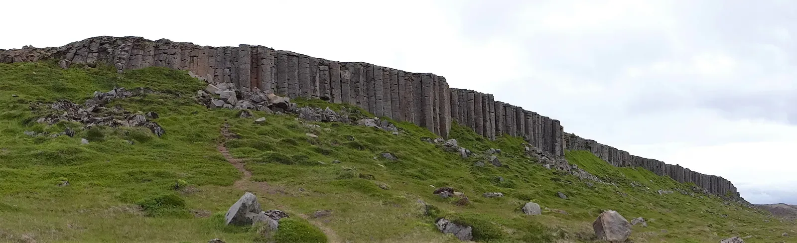 Conclusion: When Nature Draws Straight Lines, Our Minds Add the Architects (By Geri340, CC BY-SA 3.0)