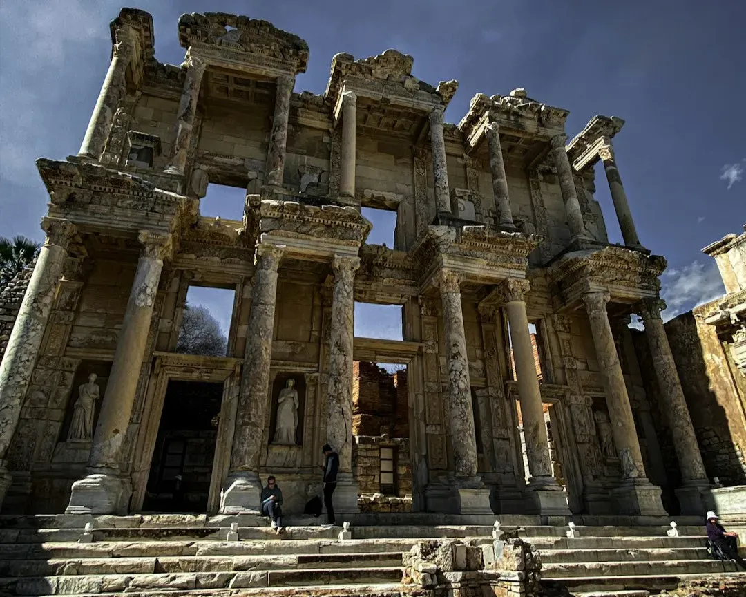 Knowledge Networks: Libraries, Oral Traditions, and the Fragility of Genius (Image Credits: Unsplash)