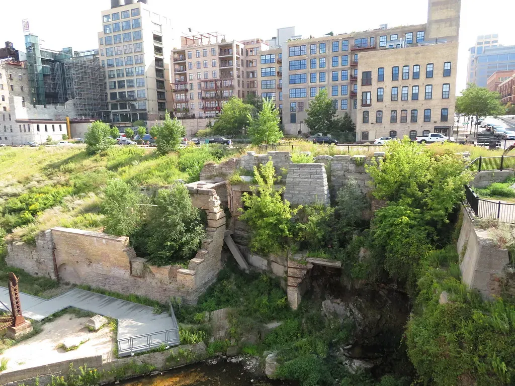 #9 - The Urban Dig That Undermined a Real-Estate Fairy Tale (Ken Lund, Flickr, CC BY-SA 2.0)
