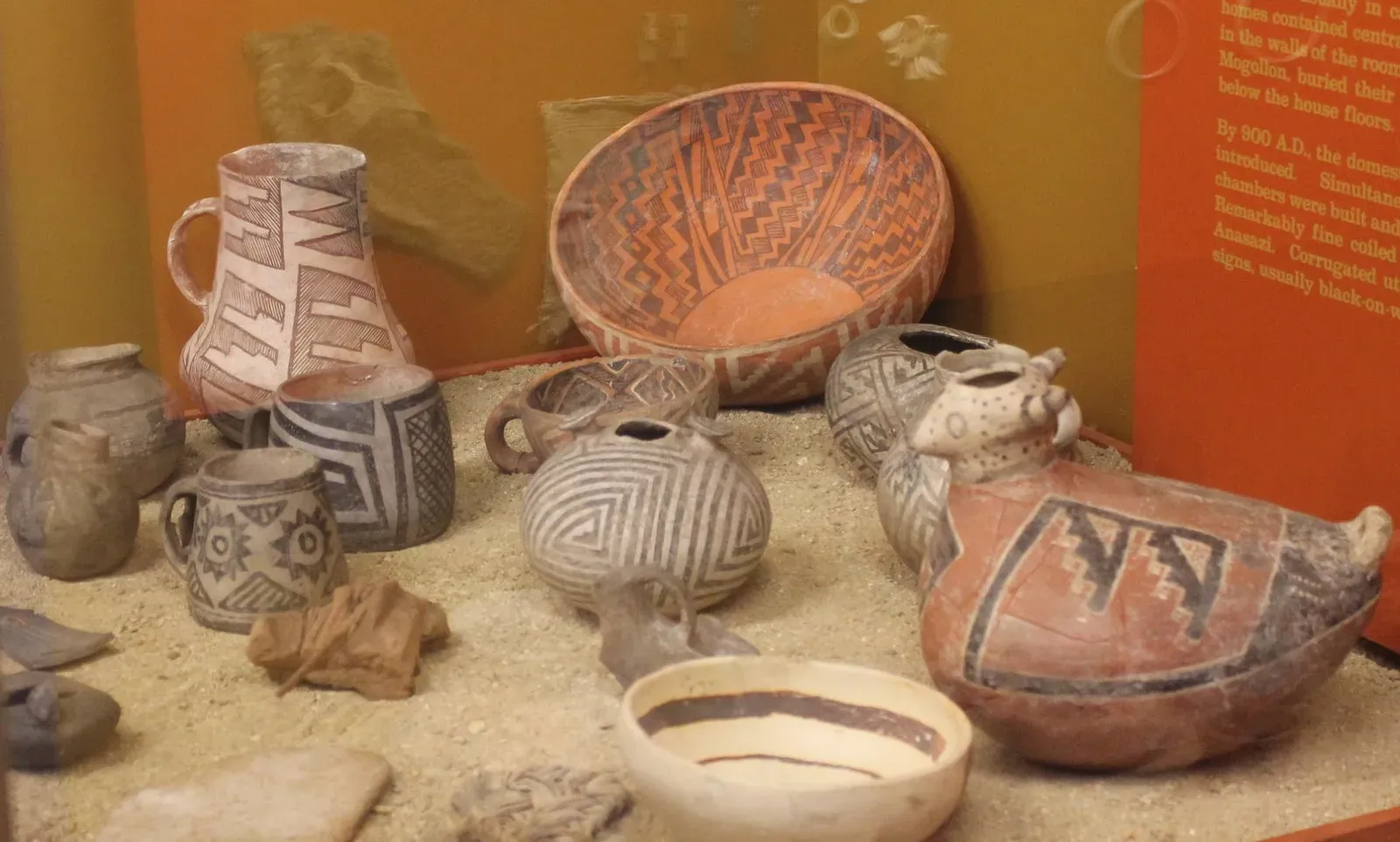 9. Objects That Reveal Unexpected Foreign Connections (www.goodfreephotos.com (gallery, image), Public Domain)