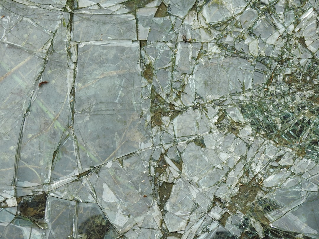 Safety Glass: The Flask That Wouldn't Shatter (Image Credits: Unsplash)
