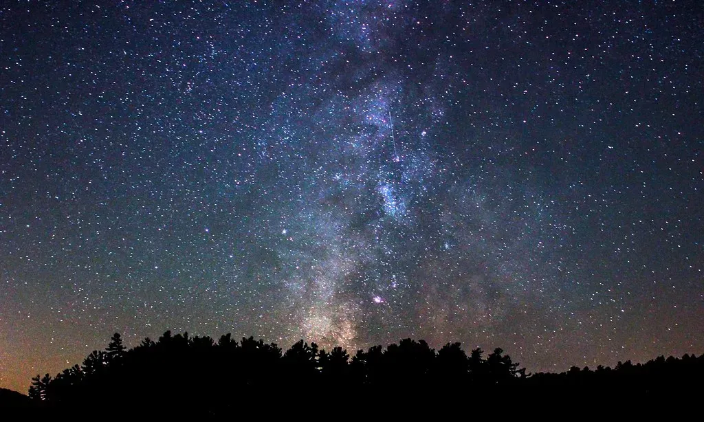 7. You Live Through a Unique Cosmic Sky That Future Humans Won’t See (iessi, Flickr, CC BY 2.0)