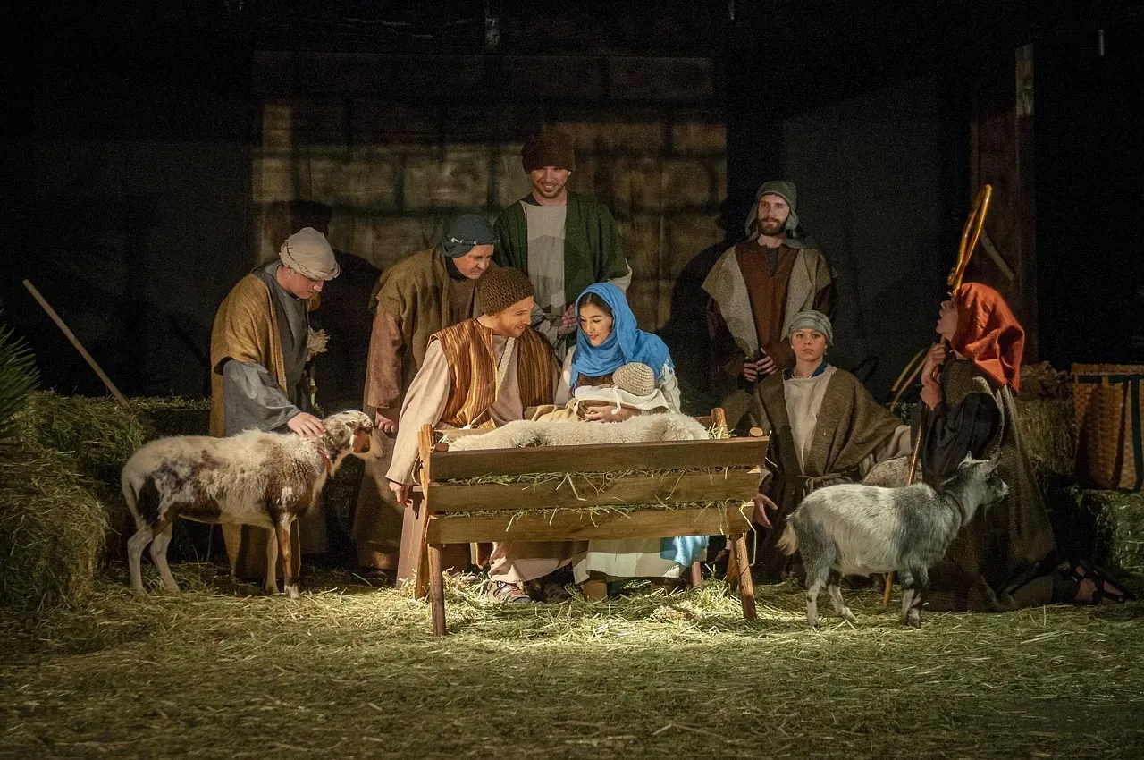Nativity Scenes: Francis of Assisi's Living Display (Image Credits: Pixabay)