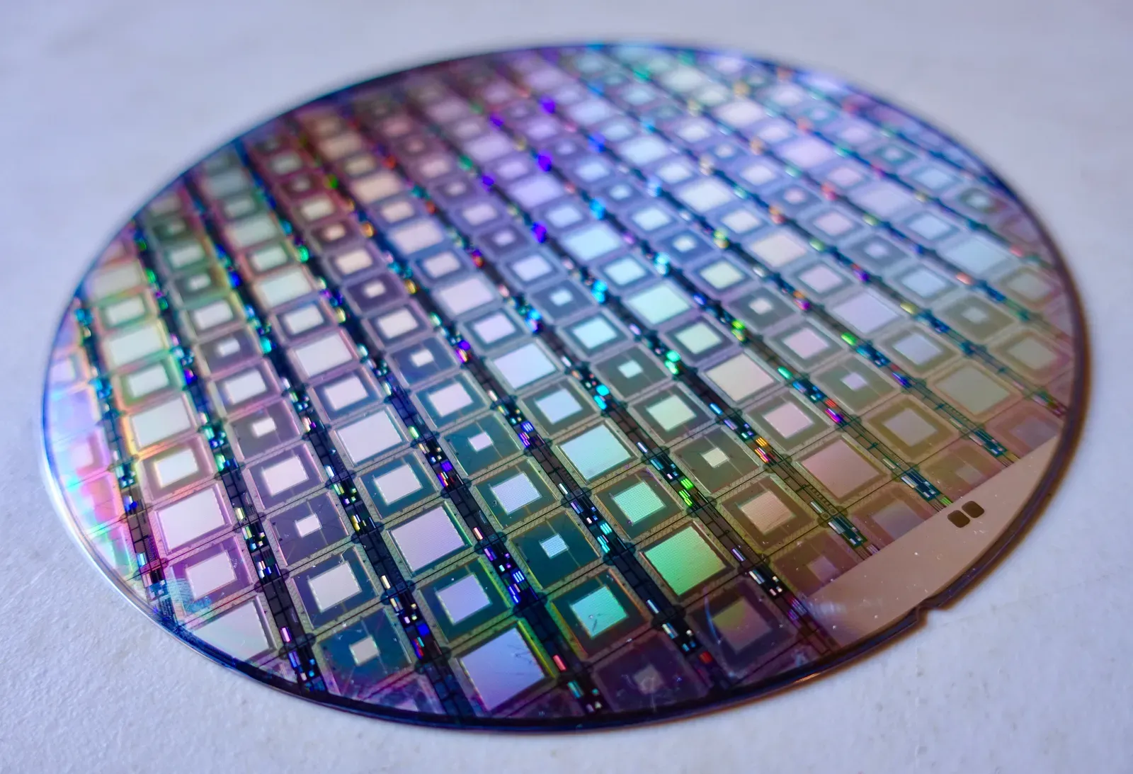 Quantum Mechanics in the Technology You Use Every Day (A Wafer of the Latest D-Wave Quantum Computers, CC BY 2.0)