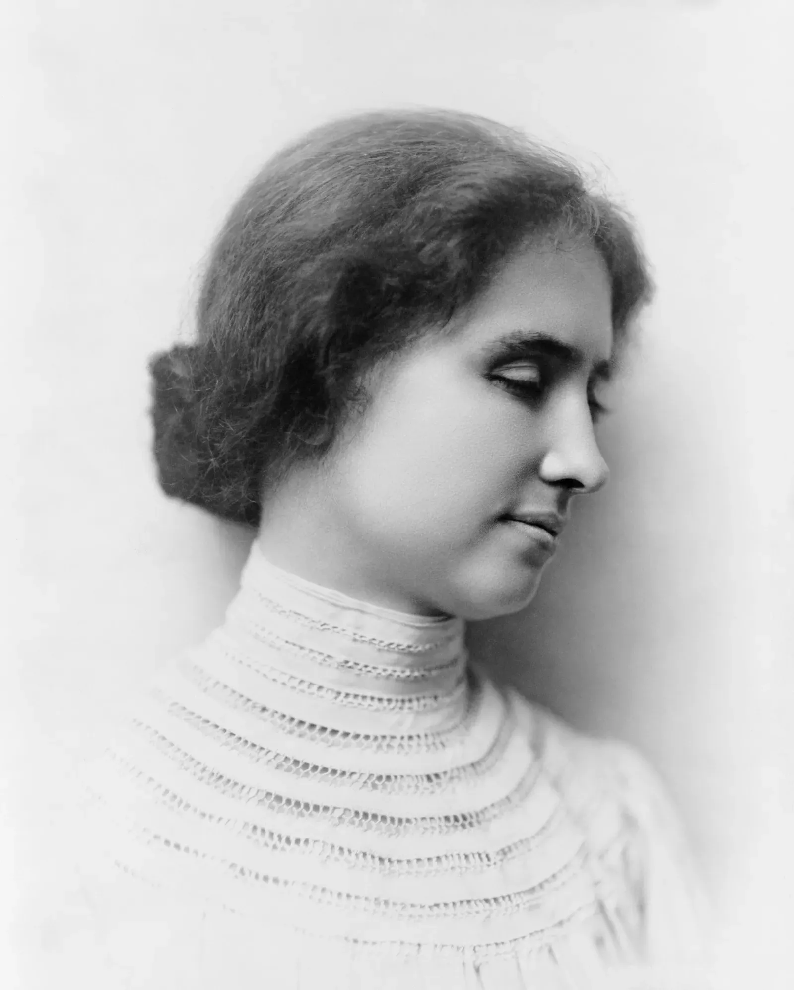 The Deaf Visionary: Helen Keller and the Science of Language and the Mind (Image Credits: Wikimedia)