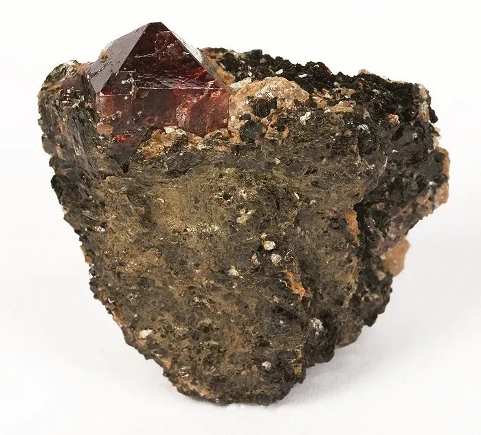How Ancient Zircon Crystals Became Your Time Machine (By Robert M. Lavinsky, CC BY-SA 3.0)