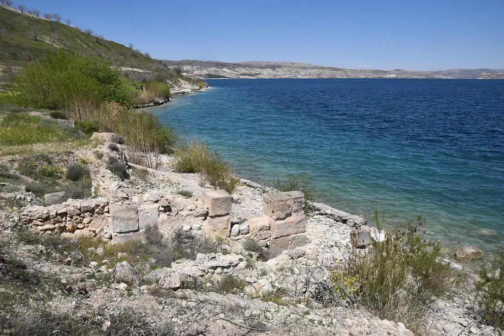 #11 - The Roman City Uncovered Because of a Dam (Following Hadrian, Flickr, CC BY-SA 2.0)