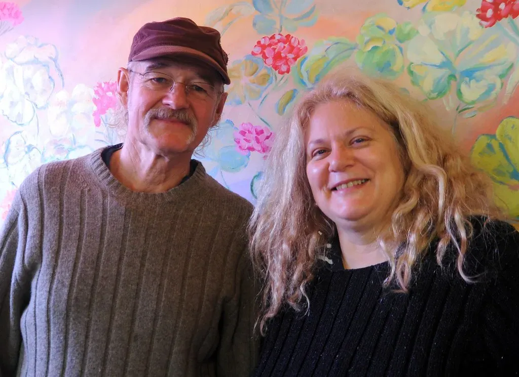 Your Emotional Memory Bank: Why Some Strangers Feel Like Old Friends (Wonderlane, Flickr, CC BY 2.0)