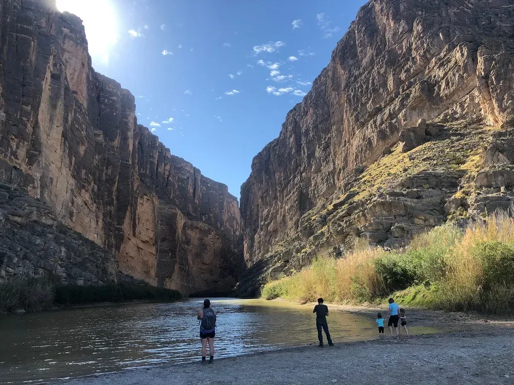 Big Bend National Park, Texas: Heat, Isolation, and Silent Canyons (joncutrer, Flickr, CC BY 2.0)
