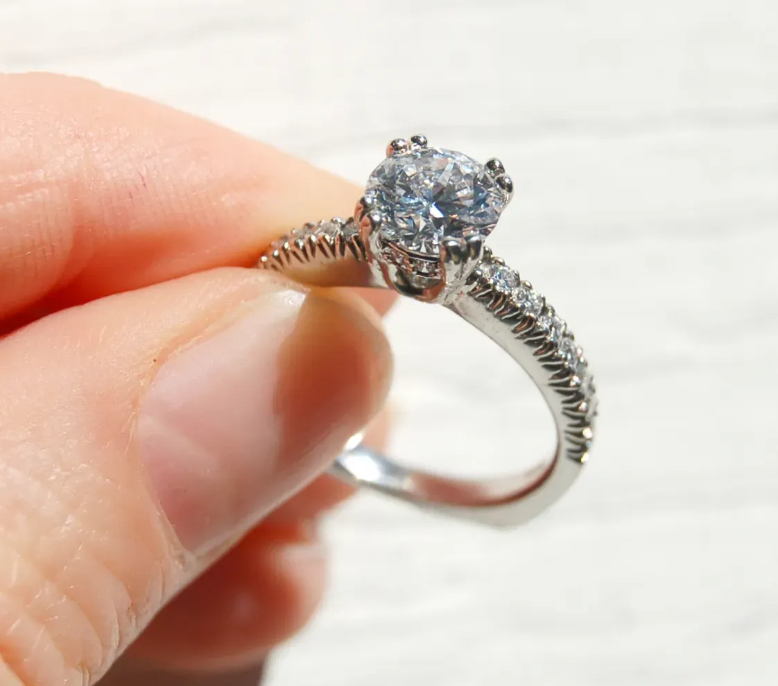 2. The Cartier Diamond Ring and Other “Misplaced” Museum Treasures (More Shiney, CC BY 2.0)