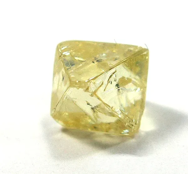 #8 Deep Mantle Diamonds With Impossible Passengers (By Robert M. Lavinsky, CC BY-SA 3.0)