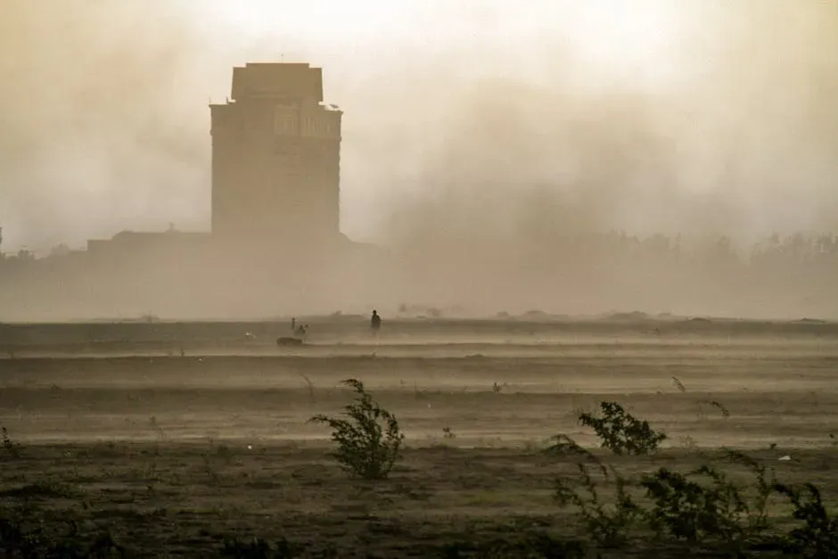 3. Chicago chokes in a rare dust storm (Image Credits: Pexels)