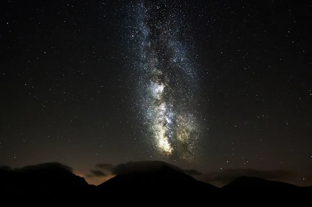 Galactic Motion: How the Solar System’s Journey Rewrites the Zodiac (Image Credits: Rawpixel)