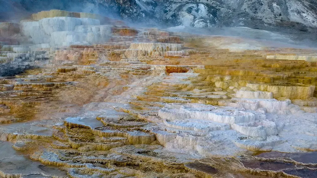 Yellowstone Is Sitting On A Supervolcano (Image Credits: Flickr)
