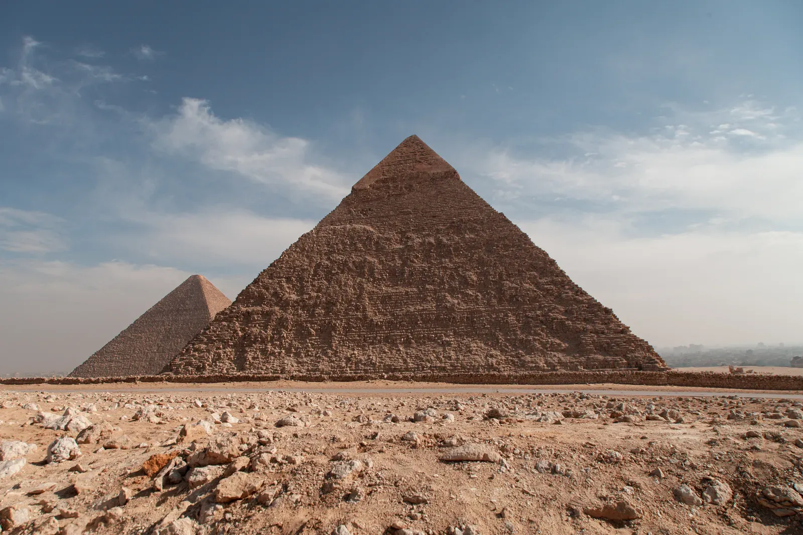 The Great Pyramid's Impossible Precision (Image Credits: Wikimedia)