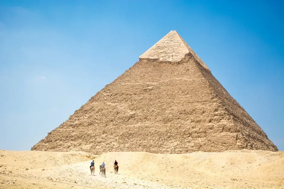 Egyptian Pyramid Masonry – Precision in Stone at Monumental Scale (Image Credits: Pexels)