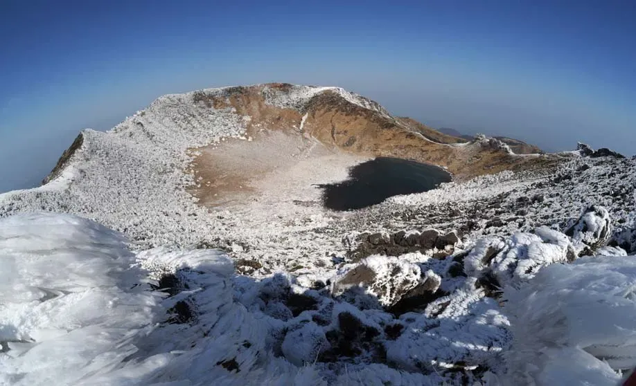 Jeju Island, South Korea's Volcanic Getaway Built by a Shield Volcano (By Korea Heritage Service, Public domain)