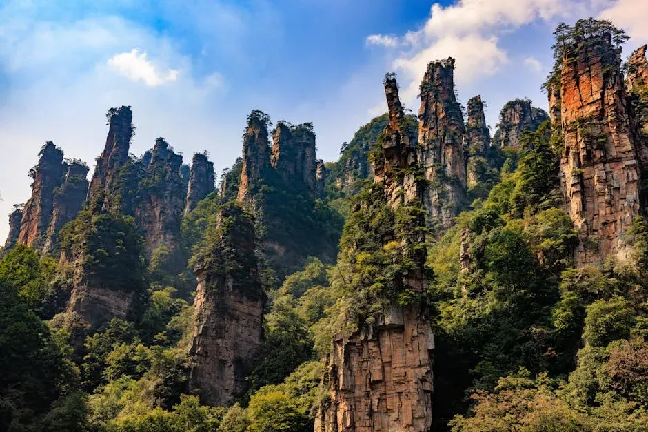 7. Zhangjiajie Sandstone Pillars, China – Forests of Rock Raised by Tectonics and Water (Image Credits: Pexels)
