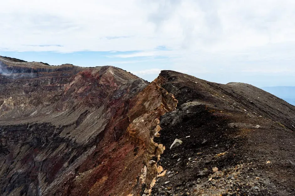 Colliding Plates: Building Mountains and Shaping Continents (Image Credits: Pexels)