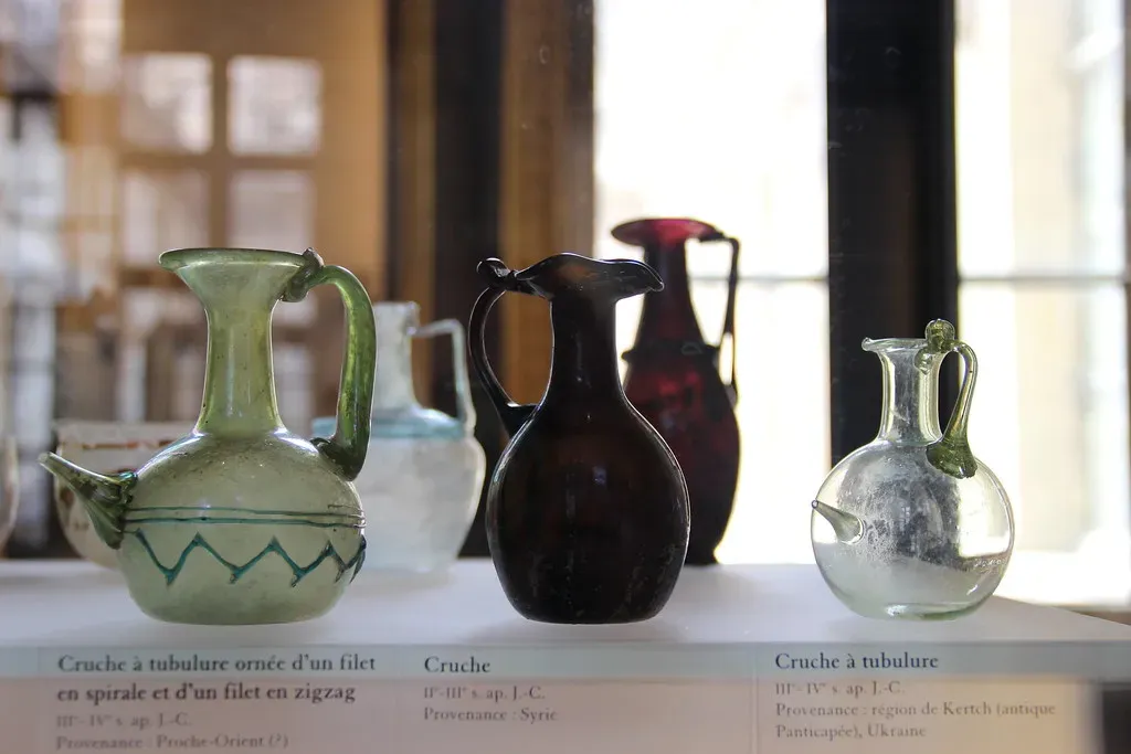Roman Glassware That Looks Like Contemporary Designer Pieces (Image Credits: Flickr)