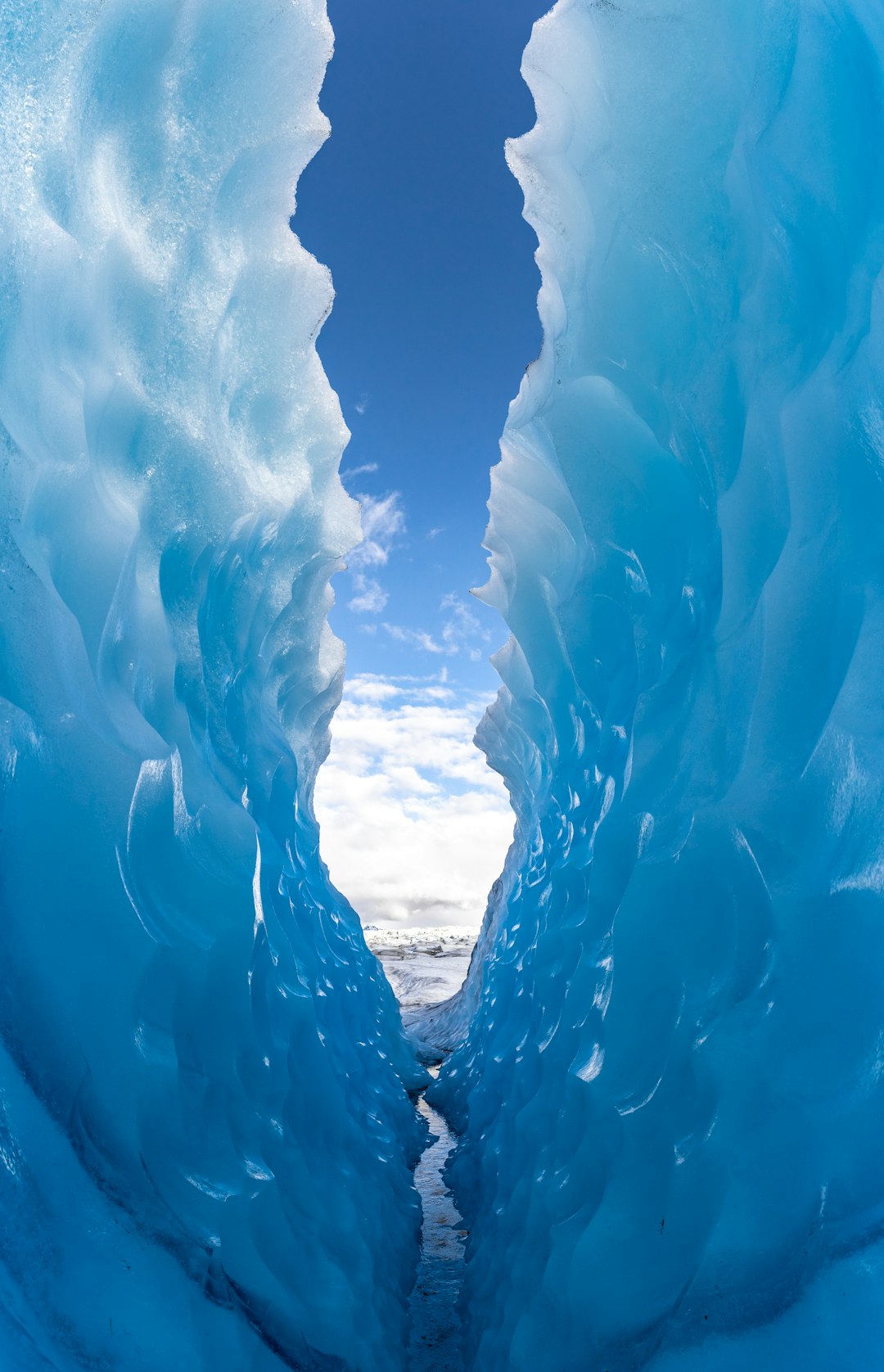 A Timeline Carved in Ice and Floods (Image Credits: Unsplash)