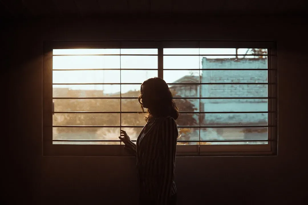 The Hidden Loneliness Behind “Being The Smart One” (Image Credits: Unsplash)
