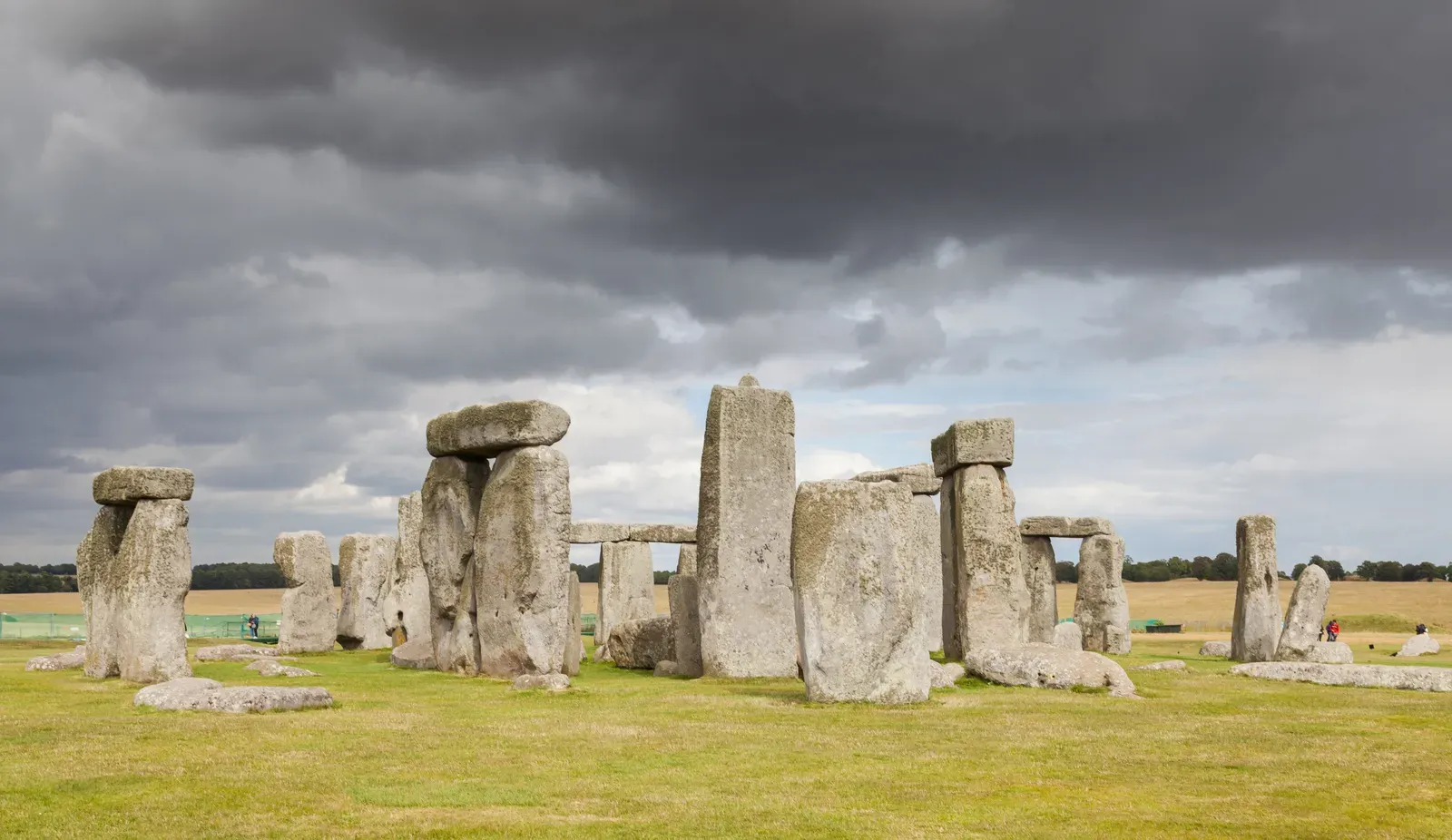 #16 – Stonehenge: The "Single-Phase Monument" That Kept Getting Older (By Diego Delso, CC BY-SA 4.0)