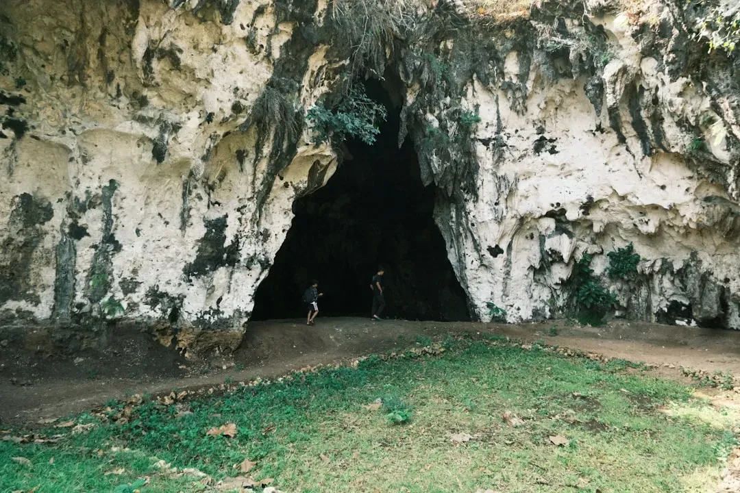 A Spanish Cave That Turned Deadly Without Warning (Image Credits: Unsplash)