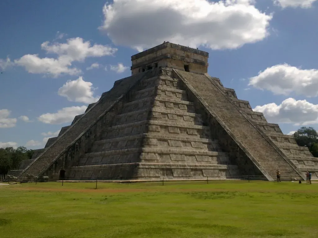 #4 Hidden Rooms and Voids in Mesoamerican Pyramids (Sasha India, Flickr, CC BY 2.0)