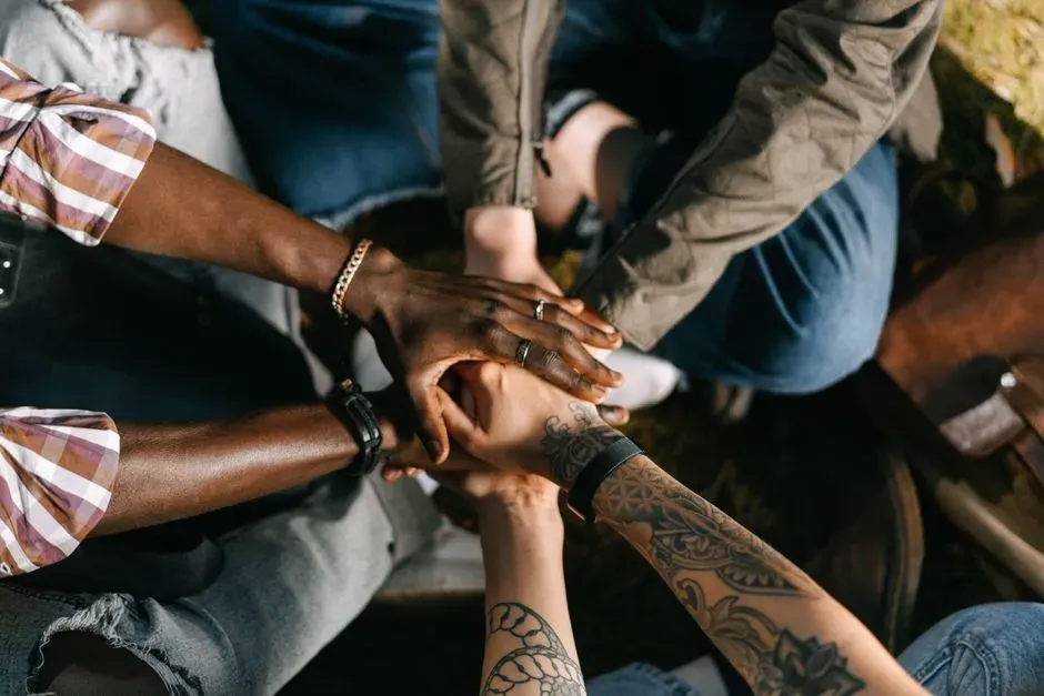 Redefining Belonging So It Doesn’t Cost You Your Integrity (Image Credits: Pexels)