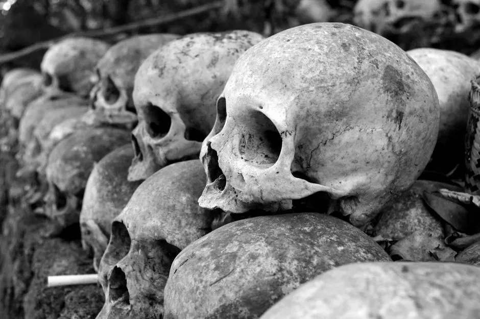 When Mortality Becomes Impossible to Ignore (Image Credits: Pexels)
