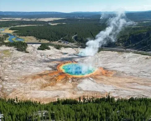 Real Risk vs. Movie Myth: What a Yellowstone Eruption Would More Likely Look Like (Image Credits: Pexels)