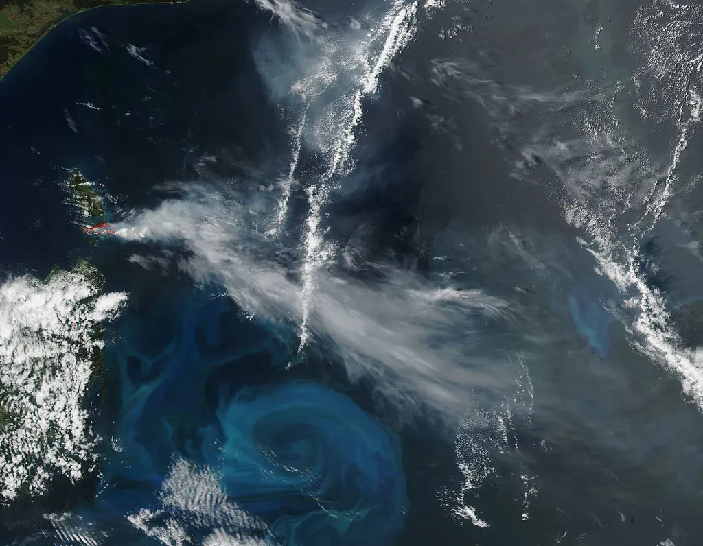 Seeing Earth on Fire: Lightning, Storms, and Human Destruction (NASA Goddard Photo and Video, Flickr, CC BY 2.0)