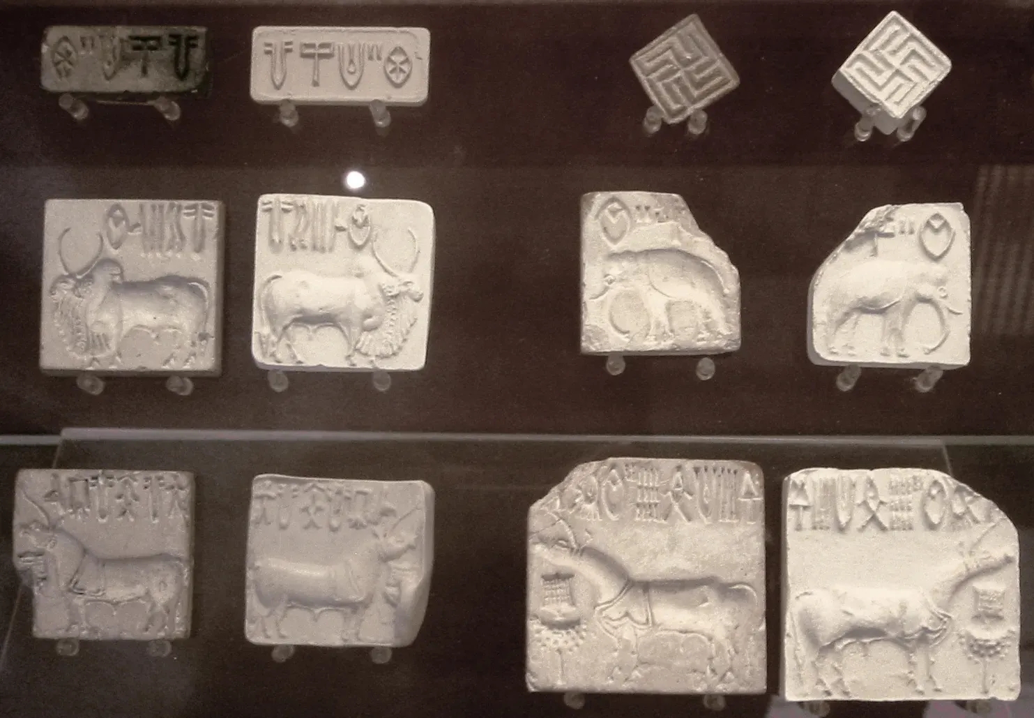 8. The Indus Valley Script: A Civilization Without a Voice (Self-photographed, CC BY-SA 3.0)