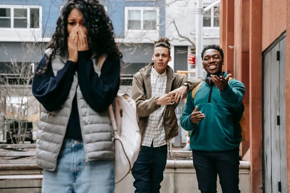 The Ancient Brain That Still Fears the Tribe’s Judgment (Image Credits: Pexels)
