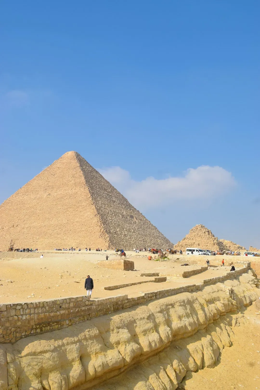 The Great Pyramid of Giza: Millimeter Accuracy on a Monumental Scale (Image Credits: Unsplash)