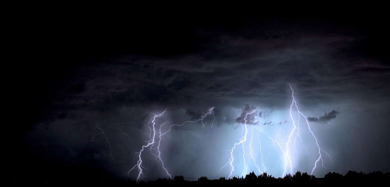Aries: The Lightning Strike (Image Credits: Pixabay)