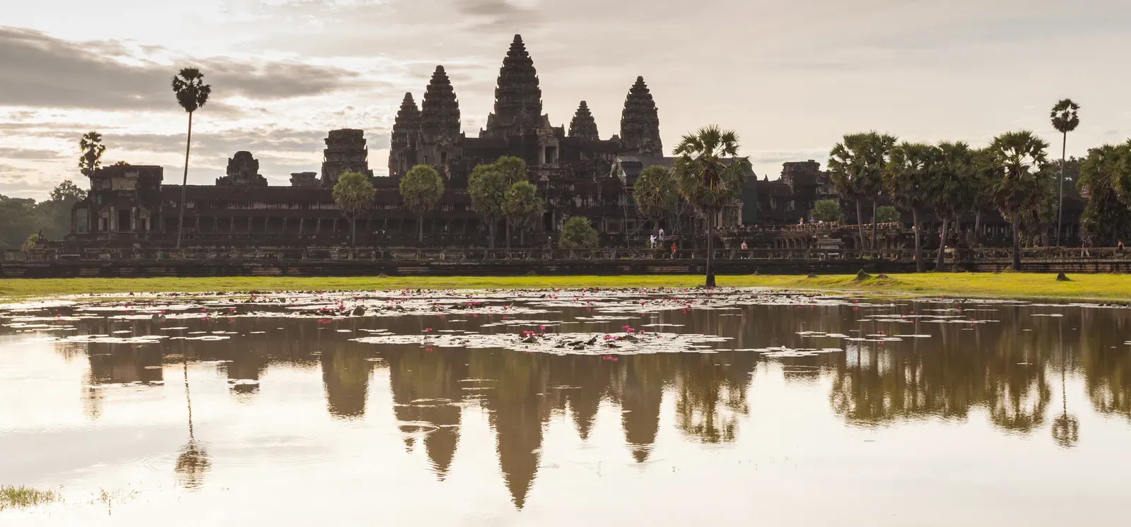#3 - Angkor vs. the Myth of "Timeless" Village Asia (By Diego Delso, CC BY-SA 3.0)