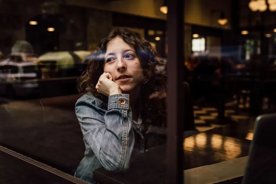How Modern Life Trains Us Out of Healthy Daydreaming (Image Credits: Pexels)