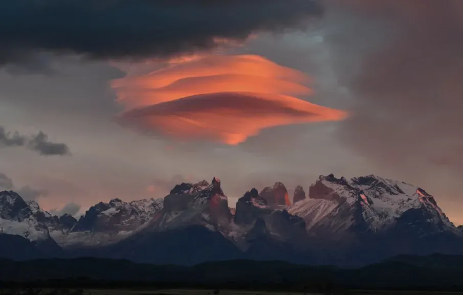 5. Lenticular Clouds: The UFOs That Aren’t (Image Credits: Unsplash)