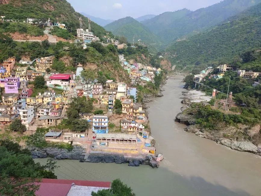 Alaknanda and Bhagirathi – Devprayag, India (Image Credits: Pexels)