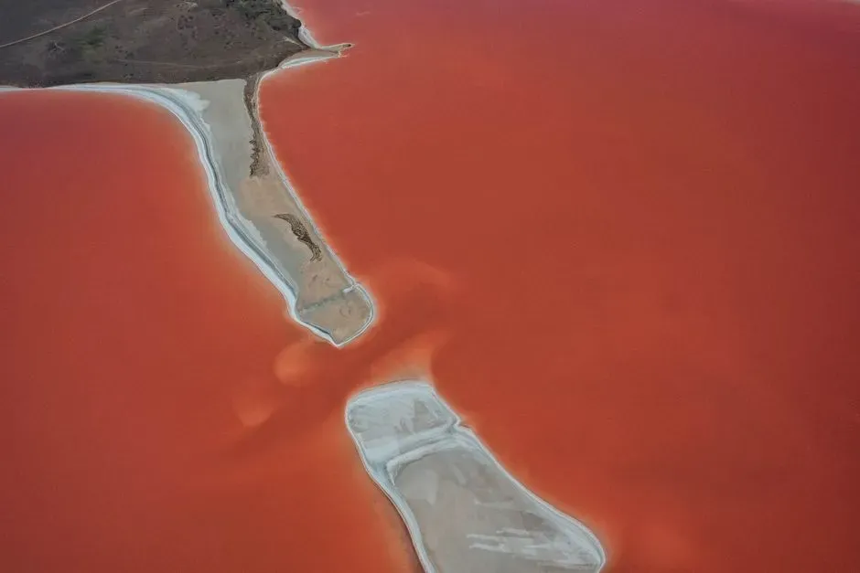How Safe Is a Blood-Red Lake, Really? (Image Credits: Pexels)