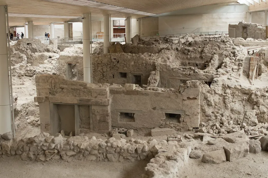 8. Akrotiri, Santorini: The Bronze Age City Buried by a Volcano (Image Credits: Flickr)