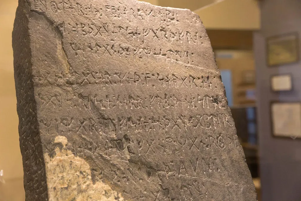 4. The Kensington Runestone: Viking Carving or Clever Hoax in Minnesota? (Image Credits: Flickr)